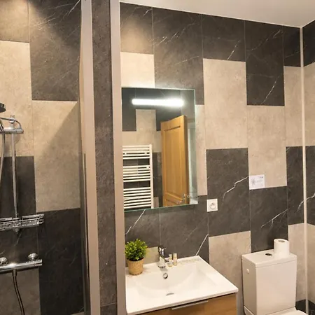 Konukevi A Pianella 3*