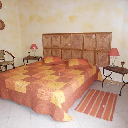 ゲストハウス A Pianella Castirla