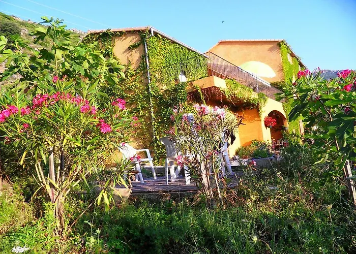 Konukevi A Pianella 3*